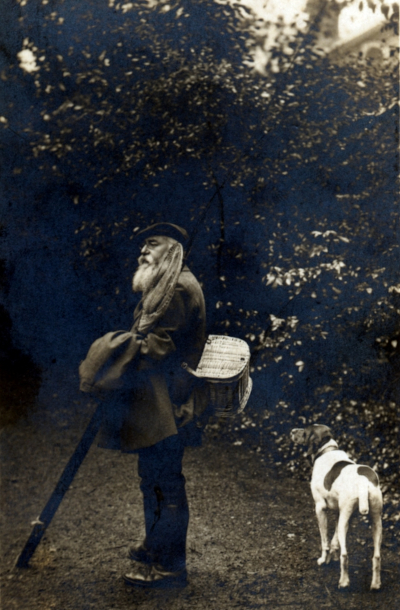 F. Jammes partant à la pêche, 1918, photo RP Lannes / Fonds Association F. Jammes, Orthez F. Jammes partant à la pêche, 1918, photo RP Lannes / Fonds Association F. Jammes, Orthez