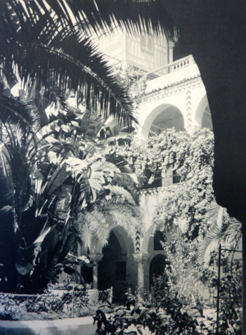 Alger : Patio du Palais du Dey / Cliché : M. Boudot-Lamotte Alger : Patio du Palais du Dey / Cliché : M. Boudot-Lamotte