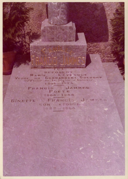  Tombe de la famille Jammes à Hasparren / Consulter le document sur Pireneas